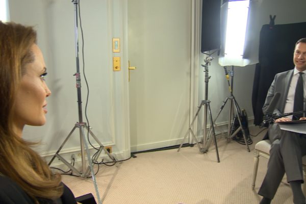 ARTISTES AngelinaJolie2